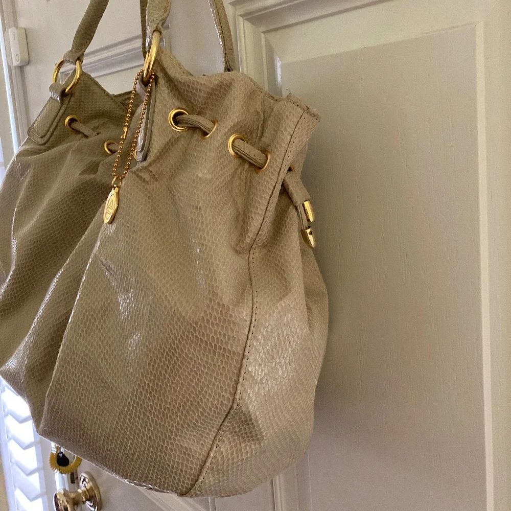 Big Buddha Snake Embossed Double Handle Satchel/Pale Green/NEW/NEVER USED!
